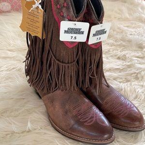 Brand new with tags Smoky Mountain Women’s size 7.5 Boots with fringe.
